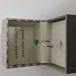 New Gold Silver Plated Ring w/ Blue Green Princess Cut Stone sz 8